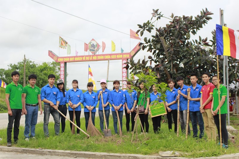Trồng[-]hoa[-]ngọc[-]lan[-]tại[-]ngôi[-]chùa[-]có[-]kiến[-]trúc[-]đẹp[-]bậc[-]nhất[-]Việt[-]Nam